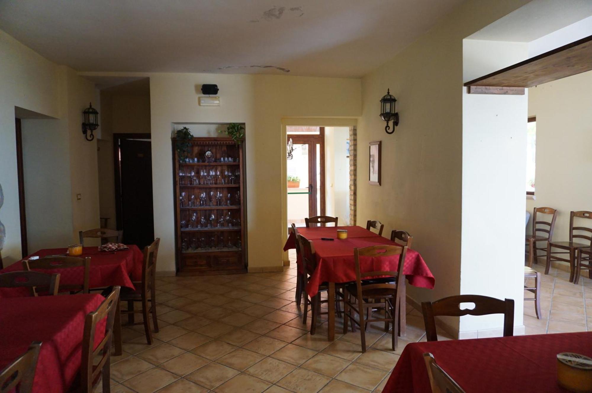 La Terrazza Motta Panzió Atri Kültér fotó
