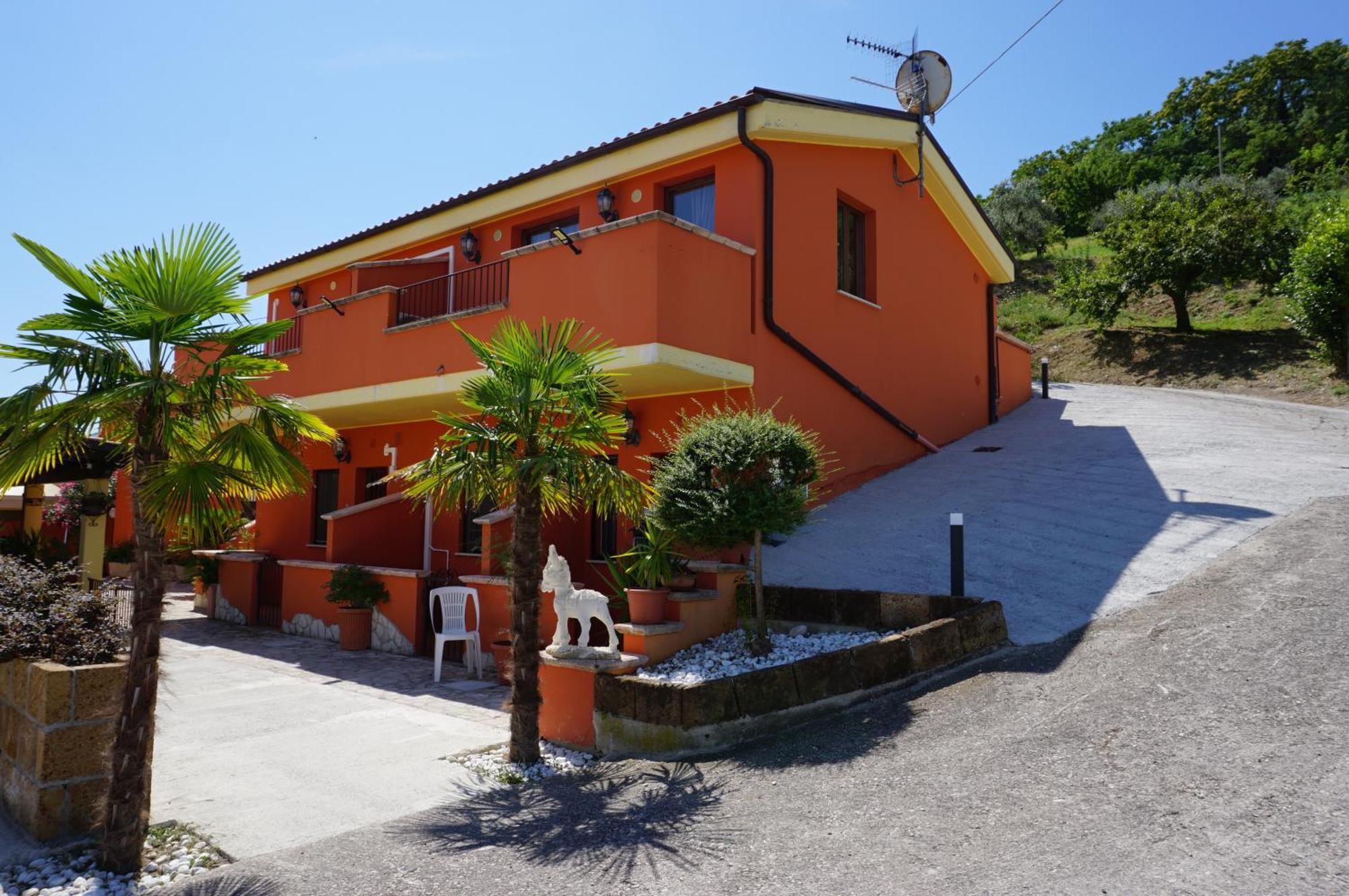 La Terrazza Motta Panzió Atri Kültér fotó